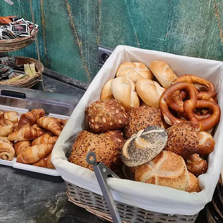 Lins ベッド・アンド・ブレックファスト